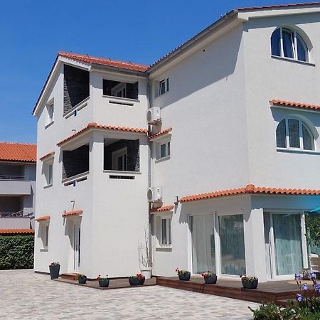 באסקה Apartments Matea I מראה חיצוני תמונה